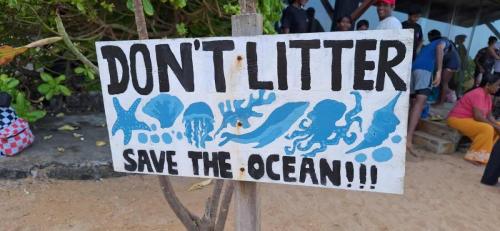 Rotary Club Colombo - Beach Clean up 2024